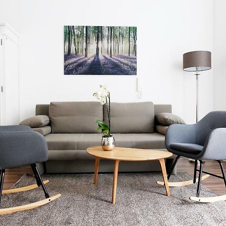 Droy By Rockchair Apartments L Superhost Status L 2 Bedroom Boxspringbeds Next To Center "Kurfuerstendamm" - Cozy Family & Business Flair Welcomes You! Berlin Extérieur photo