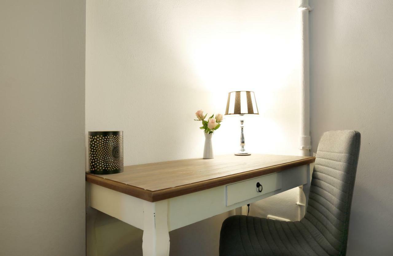 Droy By Rockchair Apartments L Superhost Status L 2 Bedroom Boxspringbeds Next To Center "Kurfuerstendamm" - Cozy Family & Business Flair Welcomes You! Berlin Extérieur photo