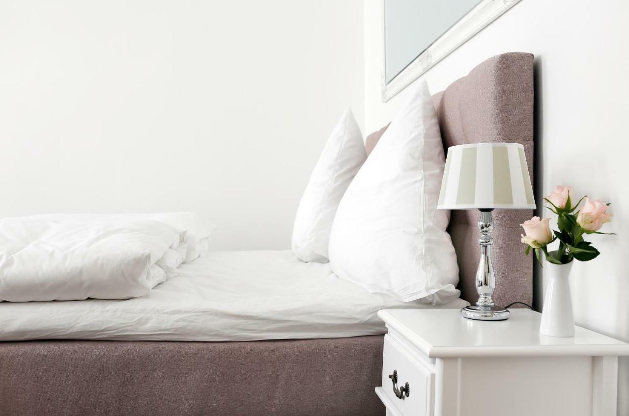 Droy By Rockchair Apartments L Superhost Status L 2 Bedroom Boxspringbeds Next To Center "Kurfuerstendamm" - Cozy Family & Business Flair Welcomes You! Berlin Extérieur photo
