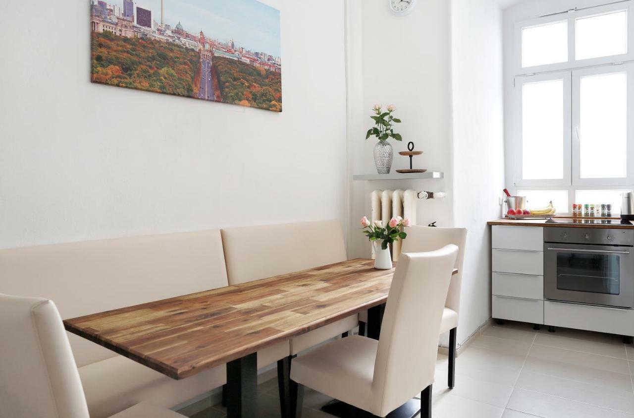 Droy By Rockchair Apartments L Superhost Status L 2 Bedroom Boxspringbeds Next To Center "Kurfuerstendamm" - Cozy Family & Business Flair Welcomes You! Berlin Extérieur photo
